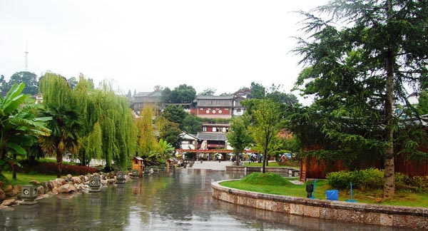 麗江戶(hù)外拓展訓練基地