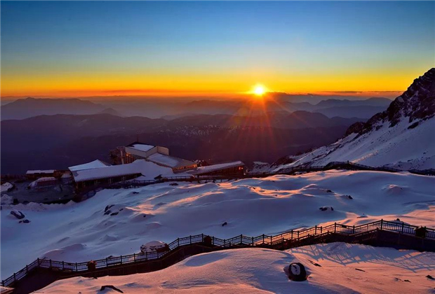 玉龍雪山，心中的山河，夢(mèng)的起點(diǎn)